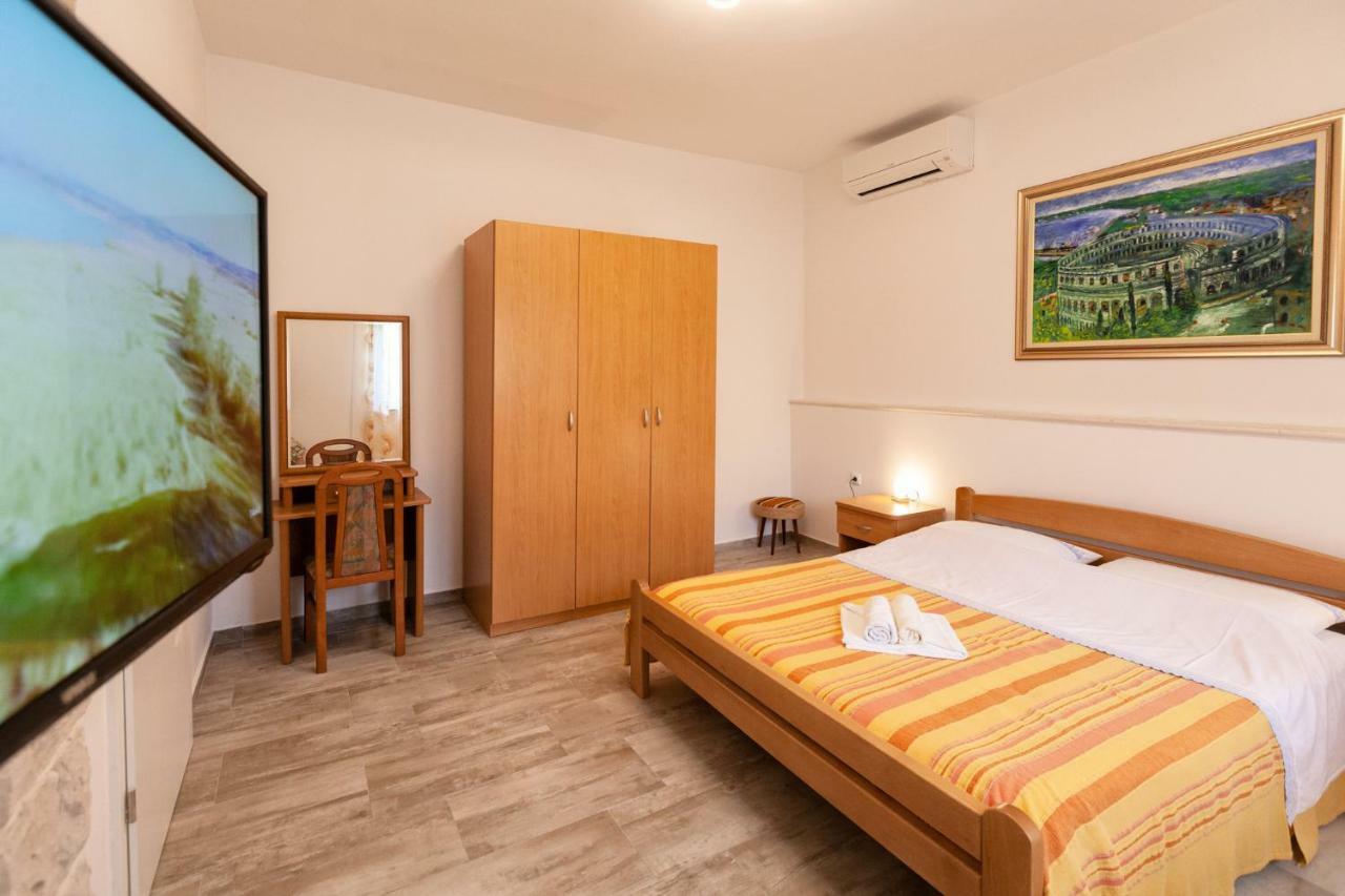 Apartment Ema Premantura Dış mekan fotoğraf
