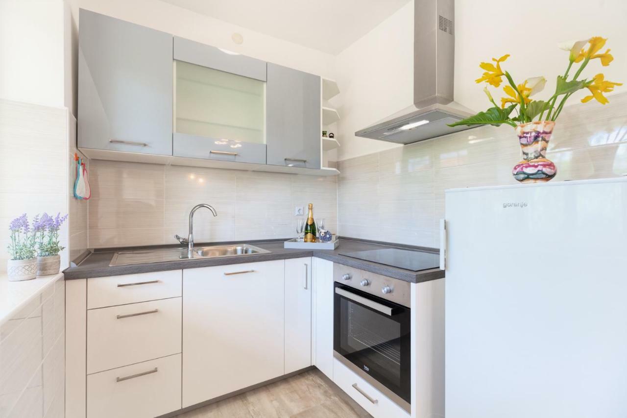 Apartment Ema Premantura Dış mekan fotoğraf