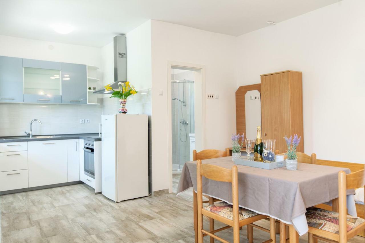 Apartment Ema Premantura Dış mekan fotoğraf